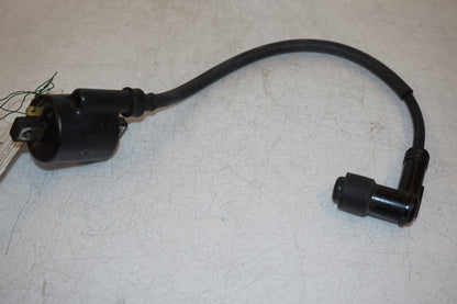 Baksidan på Tändspole från en Yamaha XT 125 X -2005 motorcykel.