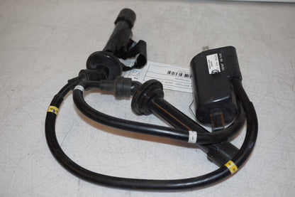 Höger sida på Tändspole från en Yamaha FZ-S 600 -1999 motorcykel.