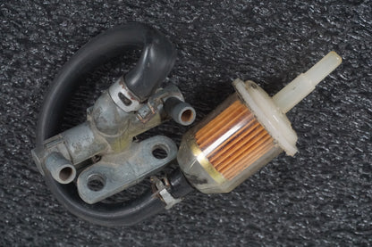 Framsidan på Bensinkran från en Suzuki DR 750 S -1989 motorcykel.