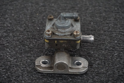 Höger sida på Bensinkran från en Suzuki GSX-R 750 -1997 motorcykel.