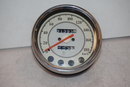 Framsidan på Hastighetsmätare från en Yamaha XVS 650 -1999 motorcykel.