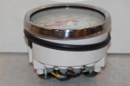 Baksidan på Hastighetsmätare från en Yamaha XVS 650 -1999 motorcykel.