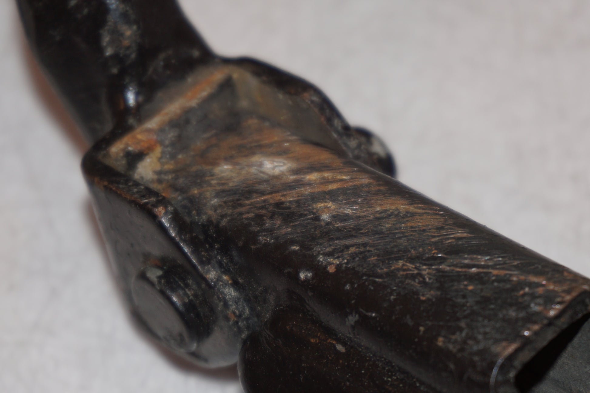 Snett uppifrån på Fotpinne från en Suzuki DR 650 -1995 motorcykel.