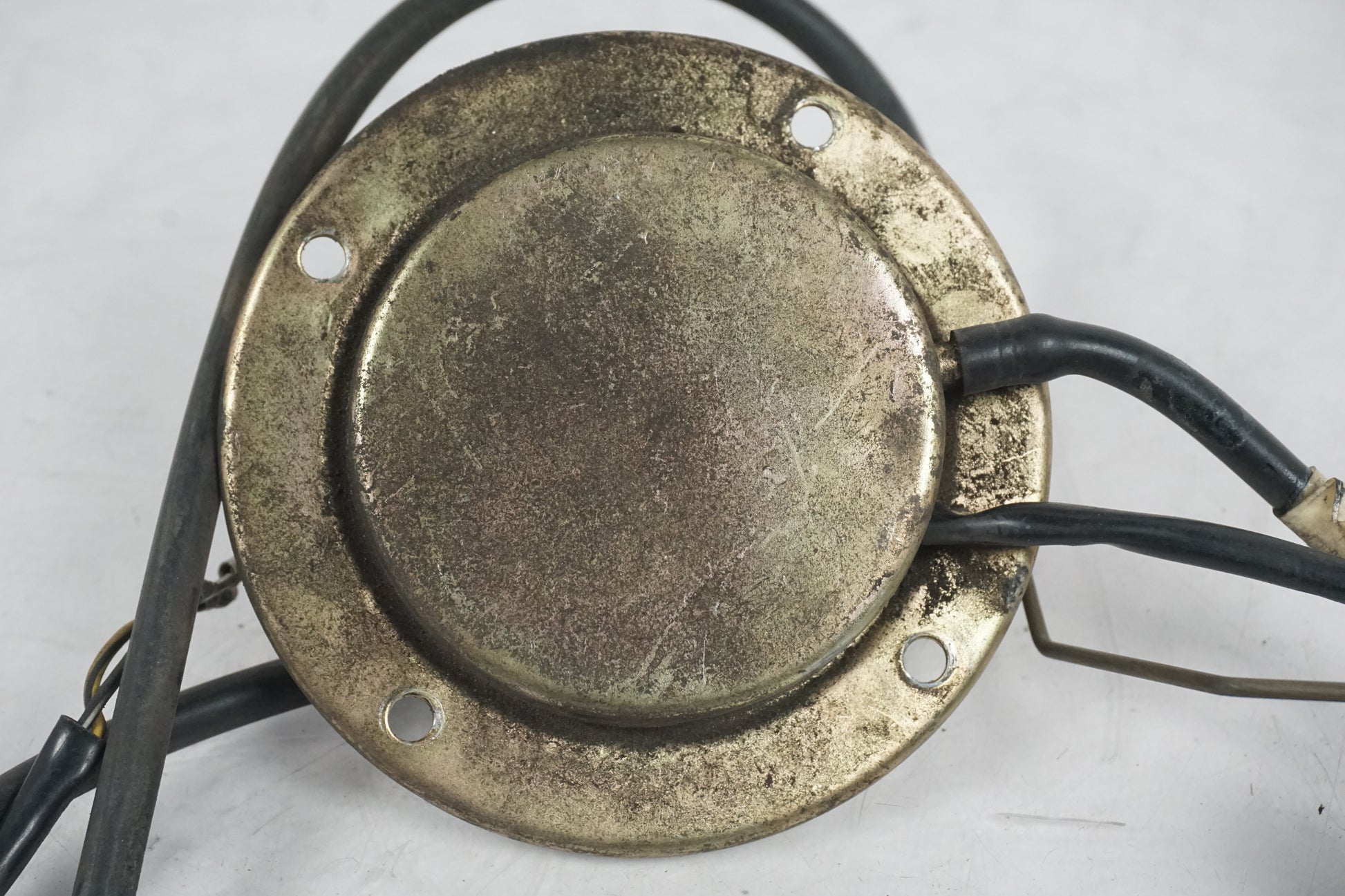 Höger sida på Bensintankgivare från en Suzuki GSX 1100 F -1990 motorcykel.