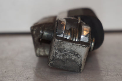 Extrabild2 på Fotpinne från en Suzuki GSF 1200 -2006 motorcykel.