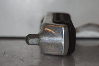 Snett uppifrån på Fotpinne från en Suzuki GSX 1400 -2003 motorcykel.