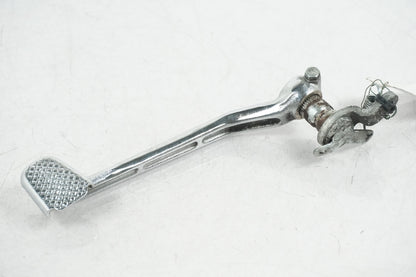 Höger sida på Bromspedal från en Yamaha V-MAX 1200 -1997 motorcykel.