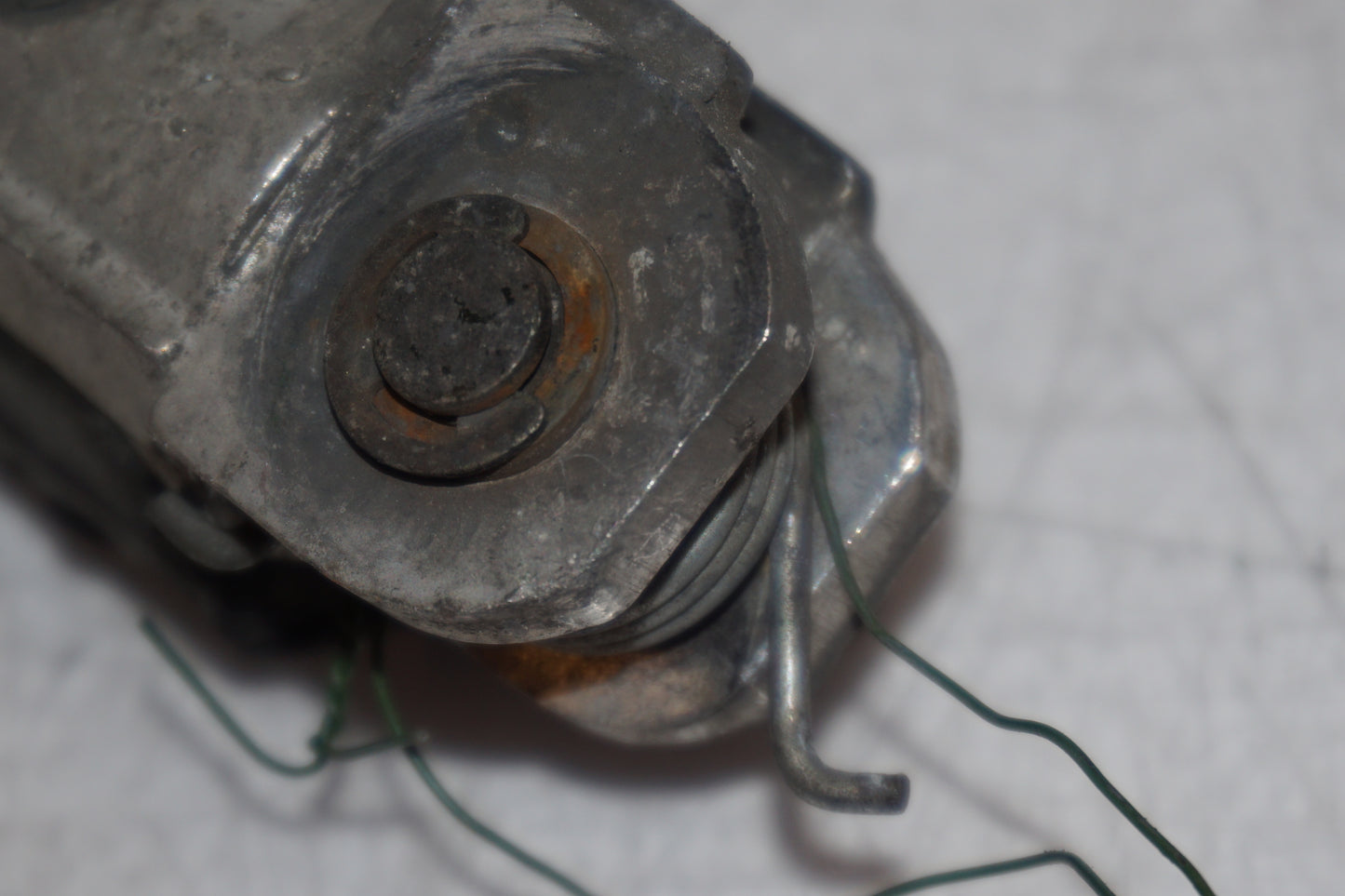 Extrabild2 på Fotpinne från en Suzuki GSX 750 -2001 motorcykel.