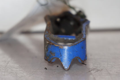 Snett nerifrån på Fotpinne från en Suzuki DR 750 S -1988 motorcykel.