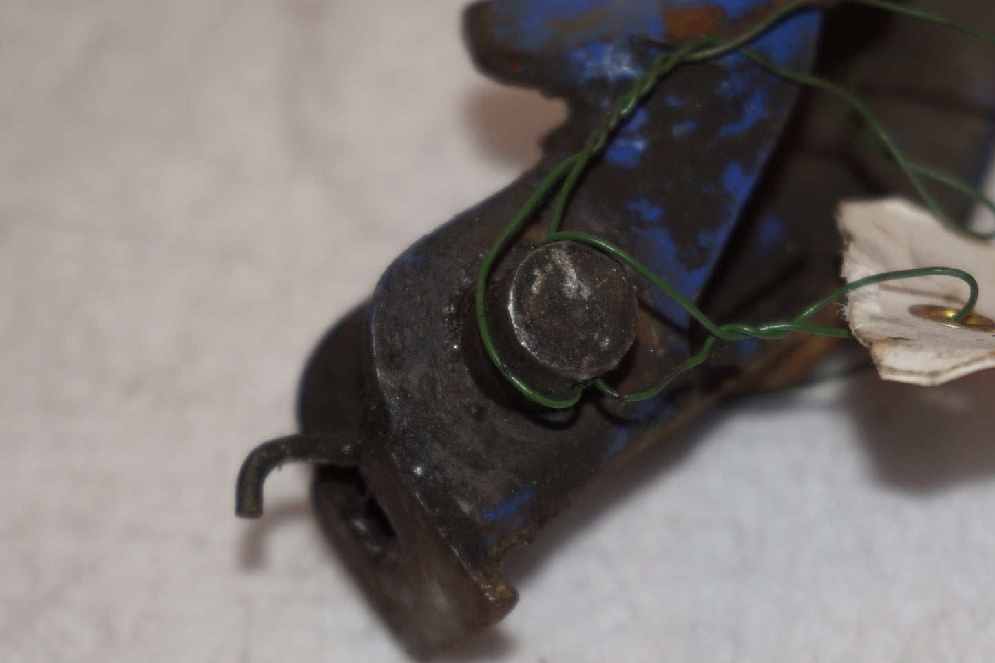 Extrabild3 på Fotpinne från en Suzuki DR 750 S -1988 motorcykel.