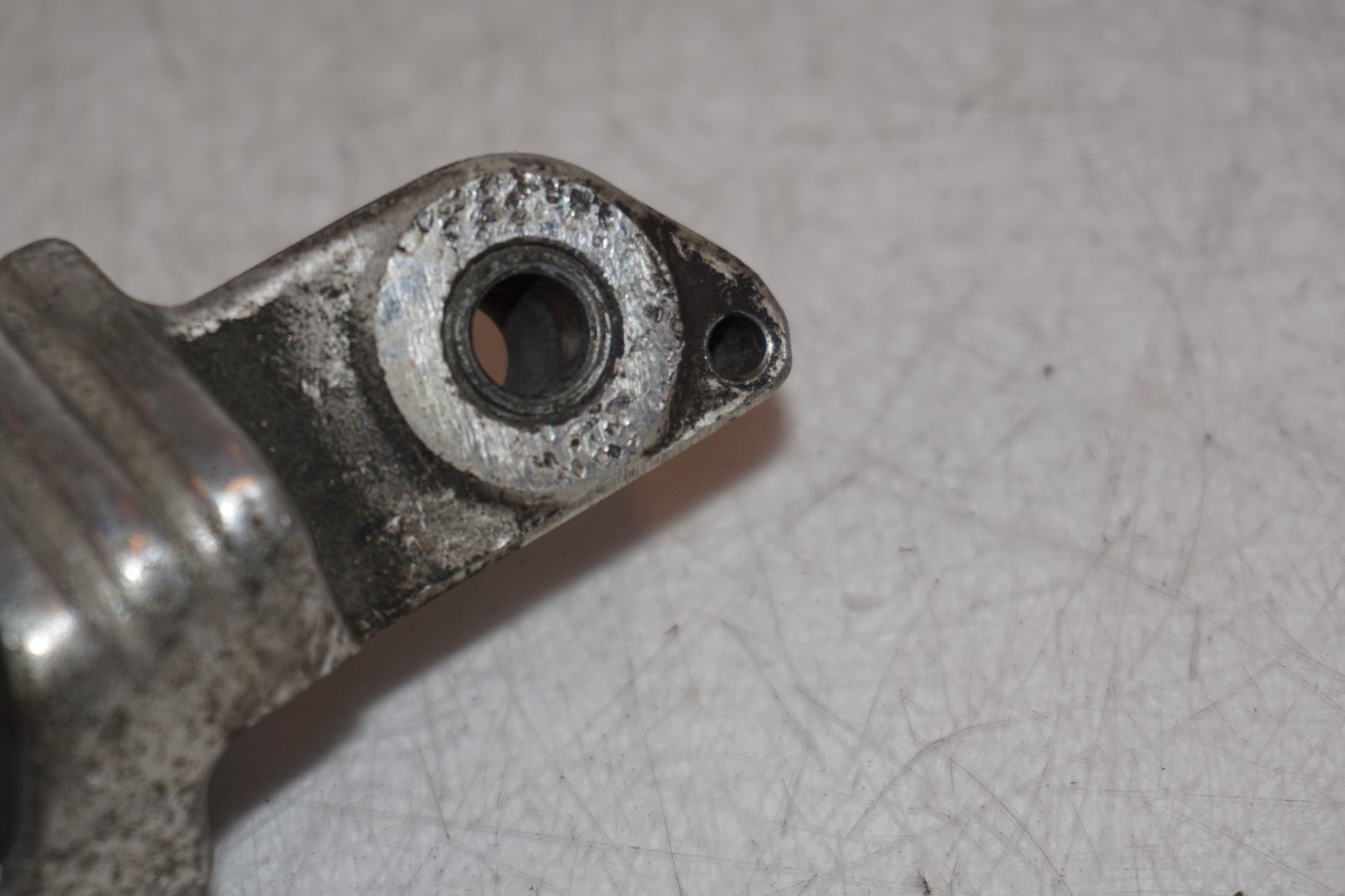 Extrabild4 på Fotpinne från en Suzuki GSX 1100 F -1988 motorcykel.