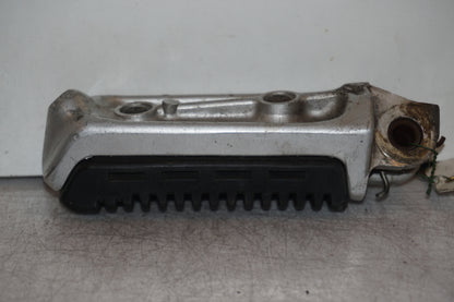 Vänster sida på Fotpinne från en Suzuki GSX 1100 -1992 motorcykel.