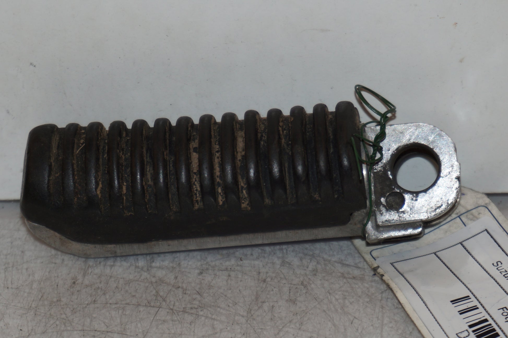 Framsidan på Fotpinne från en Suzuki GSX-R 1100 -1989 motorcykel.