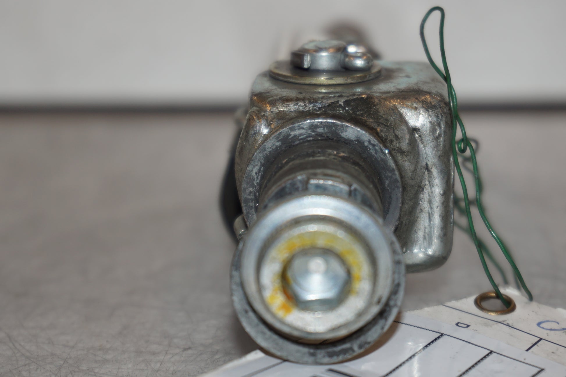 Snett uppifrån på Fotpinne från en Suzuki GSX-R 1100 -1993 motorcykel.