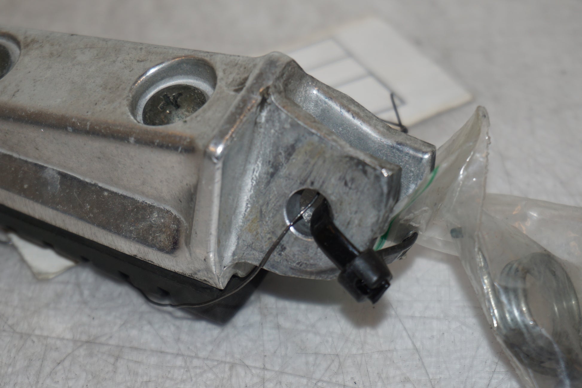 Extrabild2 på Fotpinne från en Suzuki DL 1000 -2003 motorcykel.