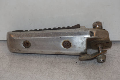 Baksidan på Fotpinne från en Suzuki GSX 400 -1983 motorcykel.