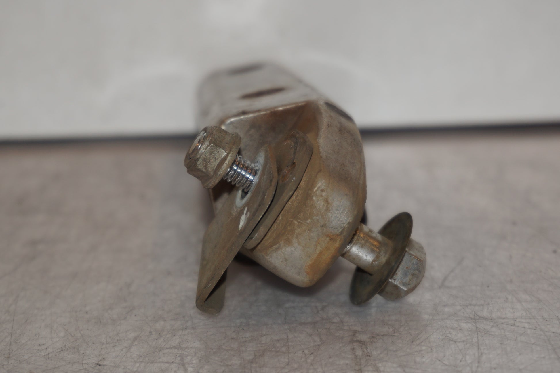 Snett uppifrån på Fotpinne från en Suzuki GSX 400 -1983 motorcykel.