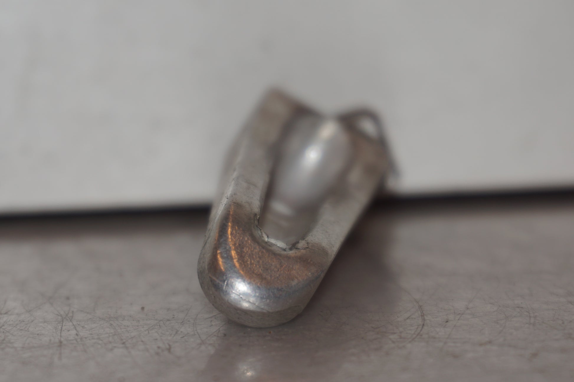 Vänster sida på Fotpinne från en Suzuki DRZ 400 -2006 motorcykel.