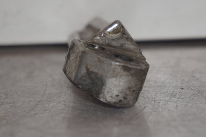 Snett uppifrån på Fotpinne från en Suzuki DRZ 400 -2006 motorcykel.