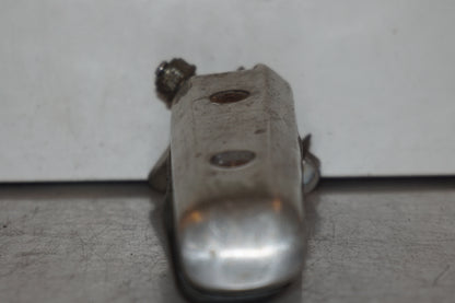 Vänster sida på Fotpinne från en Suzuki GSX 400 -1983 motorcykel.