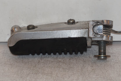 Vänster sida på Fotpinne från en Suzuki GSX-R 1100 -1991 motorcykel.