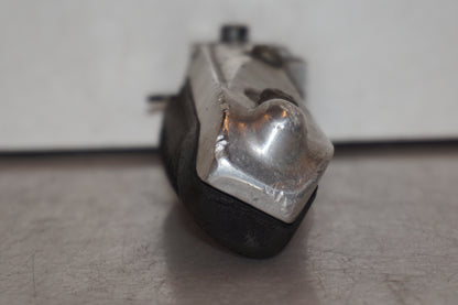 Snett uppifrån på Fotpinne från en Suzuki GSX-R 1100 -1991 motorcykel.