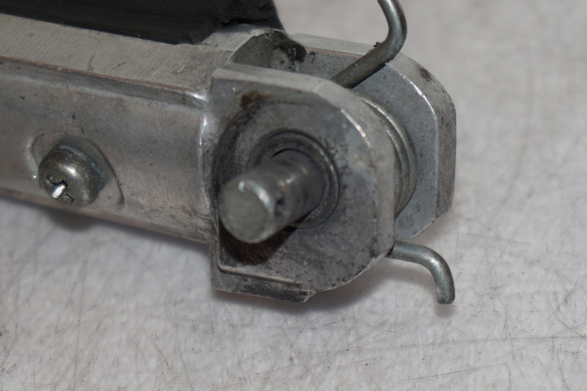 Extrabild1 på Fotpinne från en Suzuki GSX-R 1100 -1991 motorcykel.