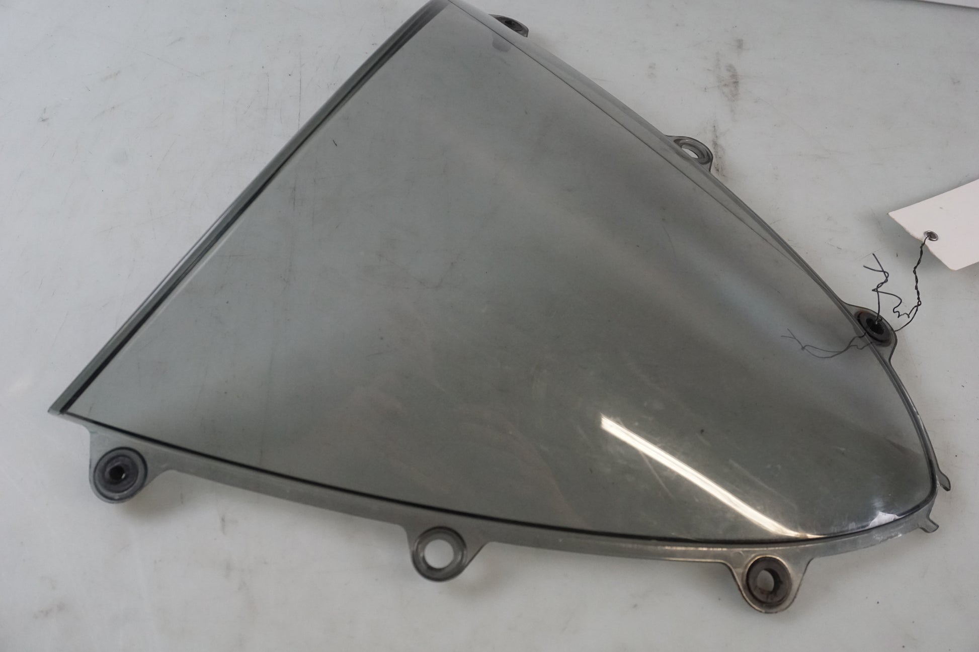 Höger sida på Vindruta från en Honda CBR 1000 RR -2009 motorcykel.