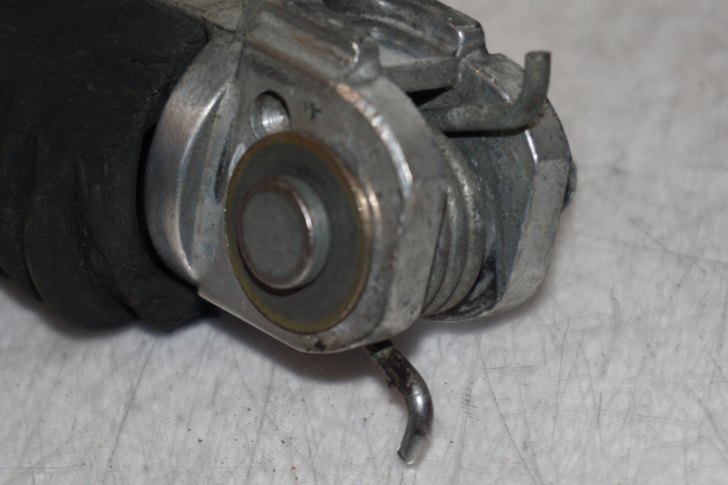 Extrabild2 på Fotpinne från en Suzuki GSX-R 1100 -1991 motorcykel.