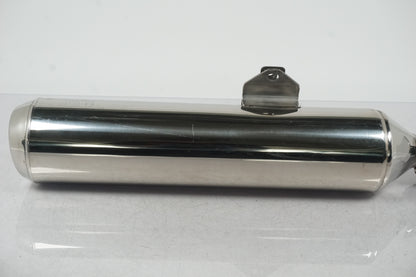 Vänster sida på Ljuddämpare från en Yamaha FJR 1300 -2013 motorcykel.