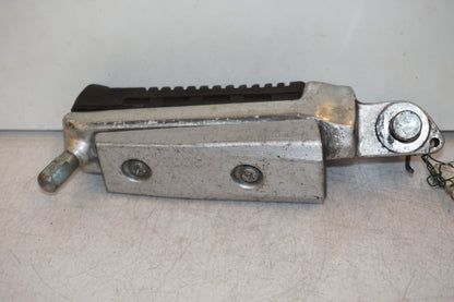 Baksidan på Fotpinne från en Suzuki GSX 1100 F -1991 motorcykel.