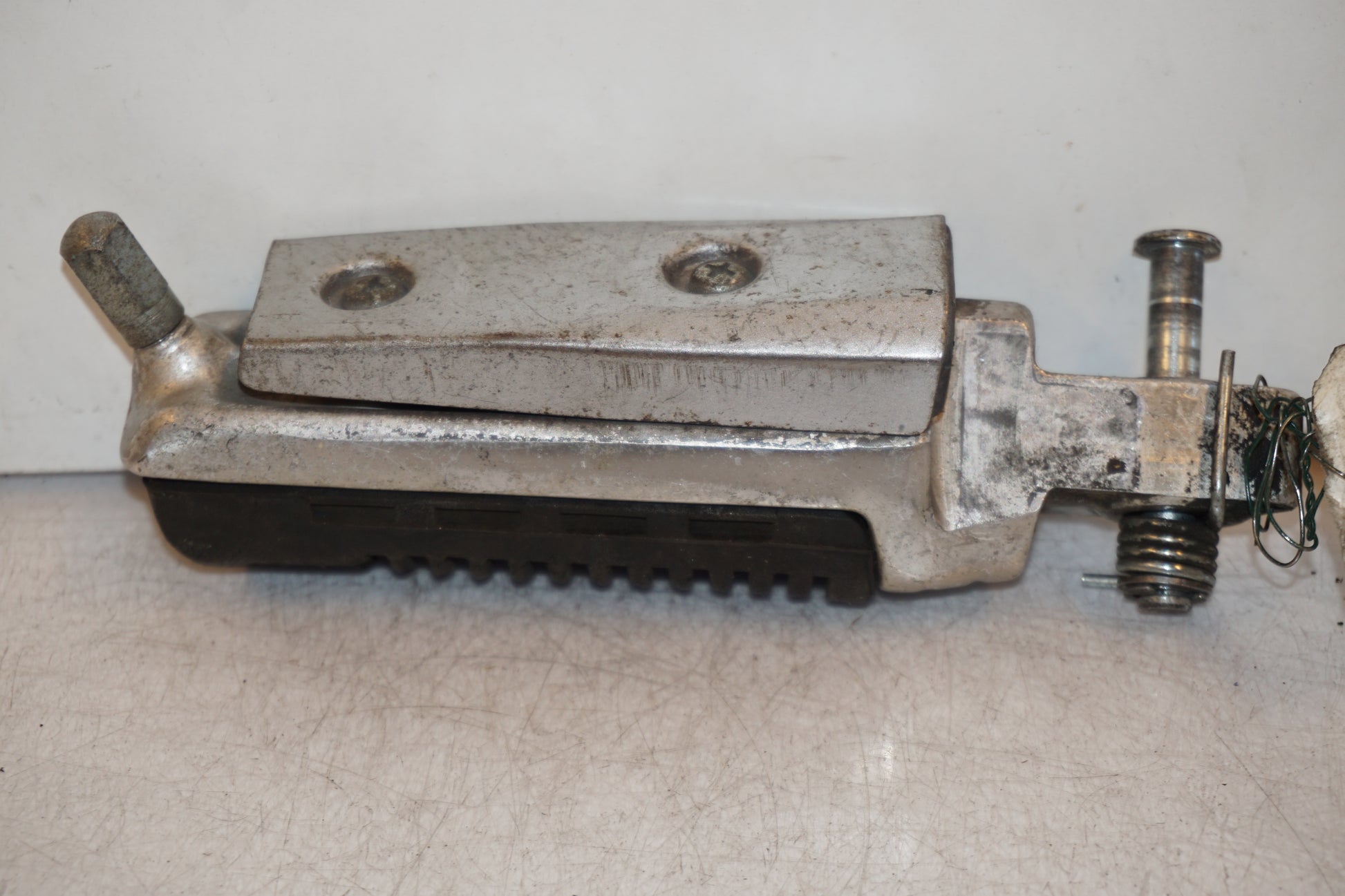 Höger sida på Fotpinne från en Suzuki GSX 1100 F -1991 motorcykel.