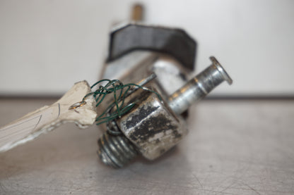 Snett uppifrån på Fotpinne från en Suzuki GSX 1100 F -1991 motorcykel.