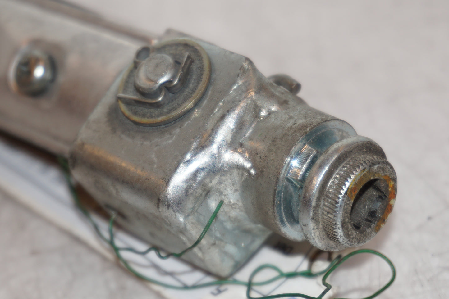 Extrabild1 på Fotpinne från en Suzuki GSX-R 1100 -1993 motorcykel.