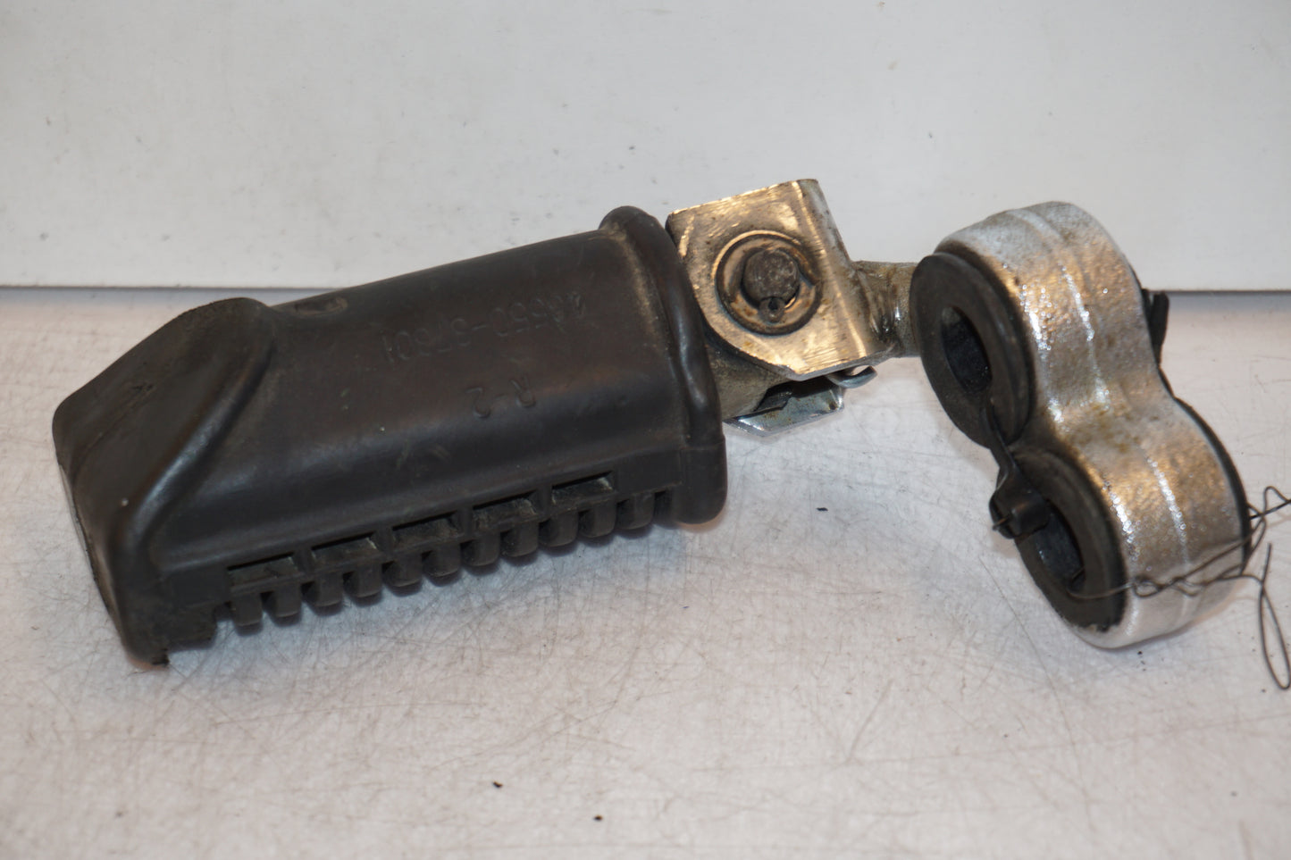 Höger sida på Fotpinne från en Suzuki GS 850 G -1982 motorcykel.