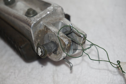 Extrabild1 på Fotpinne från en Suzuki VL 800 -2003 motorcykel.