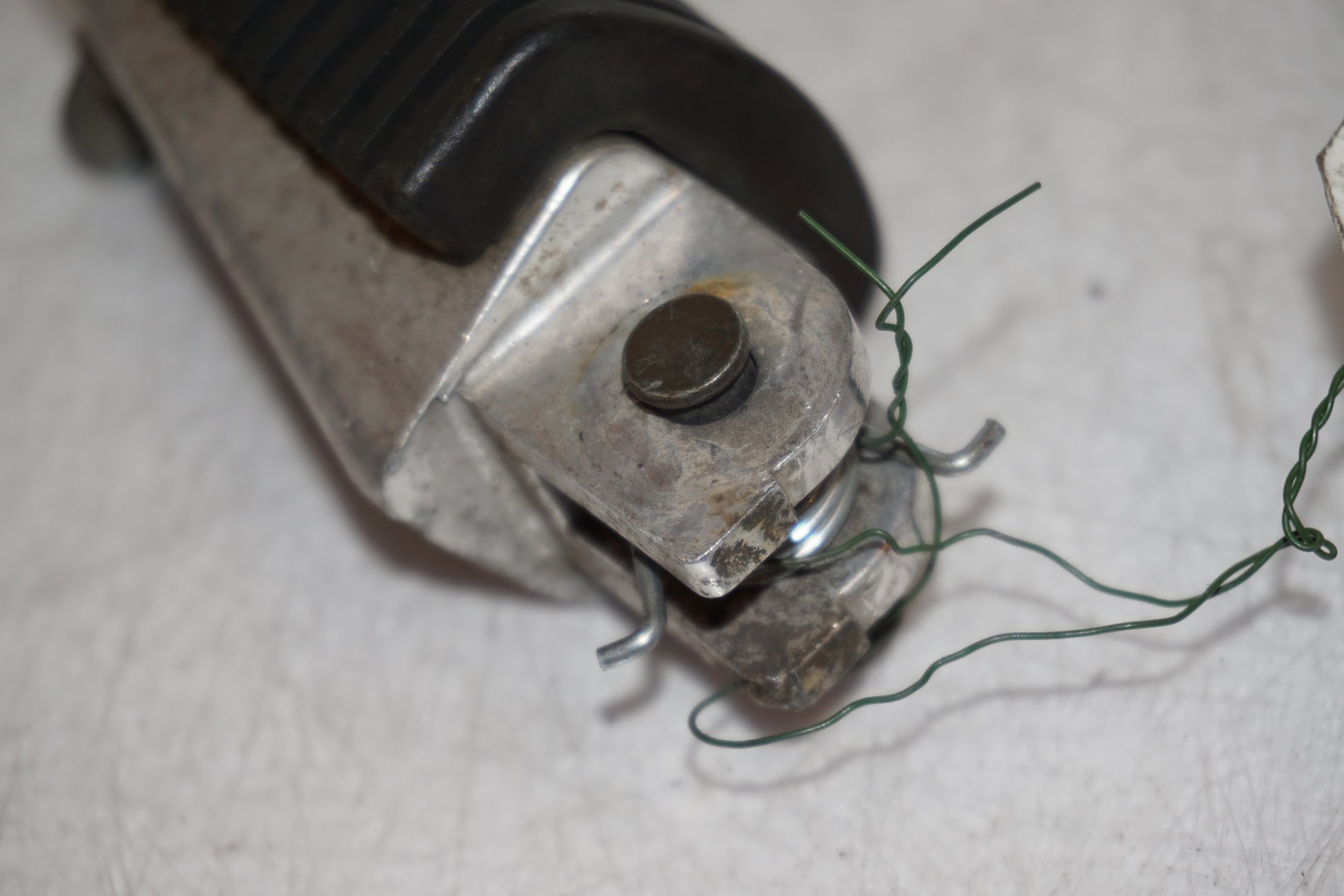 Extrabild2 på Fotpinne från en Suzuki VL 800 -2003 motorcykel.