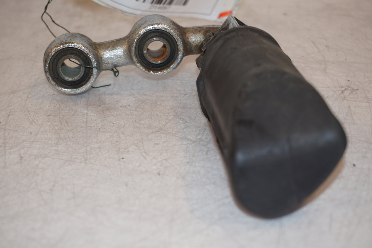 Snett uppifrån på Fotpinne från en Suzuki GS 1000 -1983 motorcykel.