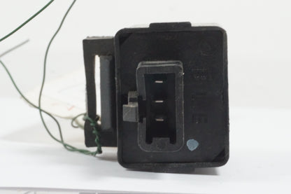 Höger sida på Blinkersrelä från en Honda CB 750 -1982 motorcykel.