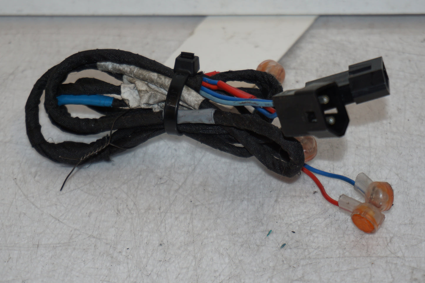 Framsidan på Kablage från en Aprilia Tuono V4R -2018 motorcykel.