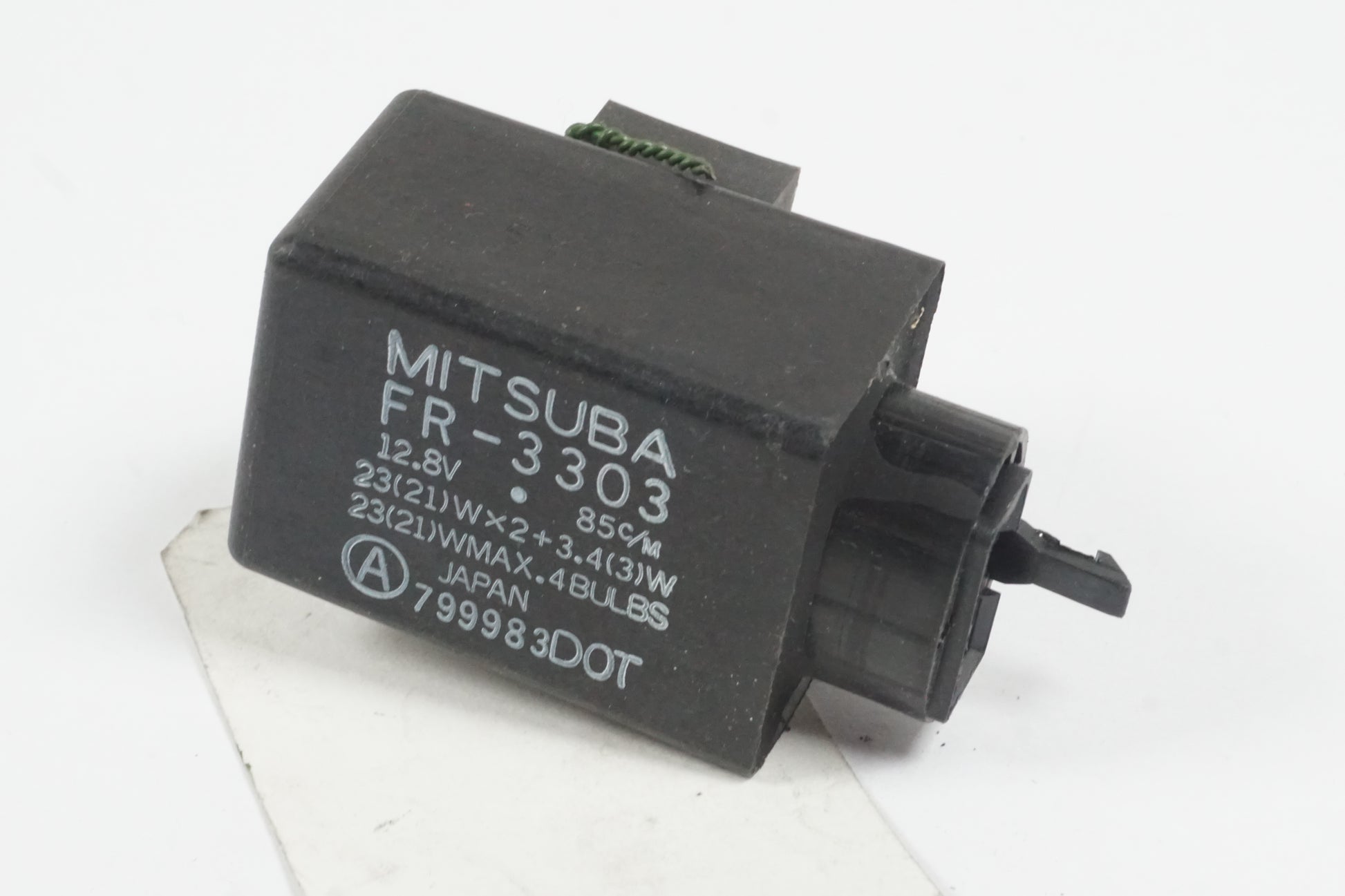 Framsidan på Blinkersrelä från en Honda CBR 600 -1997 motorcykel.