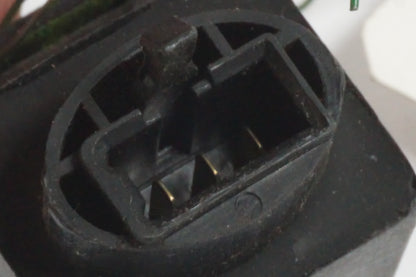 Höger sida på Blinkersrelä från en Honda CB 600 Hornet -1998 motorcykel.