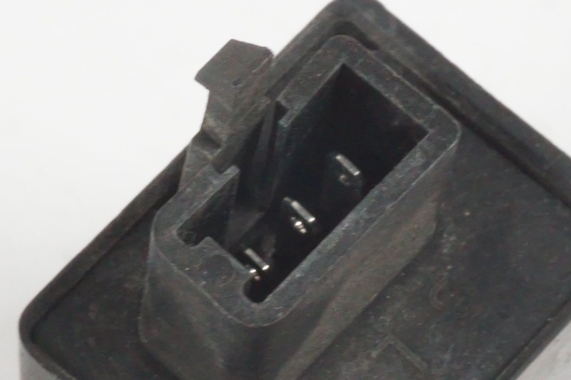 Höger sida på Blinkersrelä från en Honda VFR 750 -1990 motorcykel.