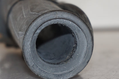 Snett uppifrån på Gasreglage från en Yamaha XT 1200 Z -2011 motorcykel.