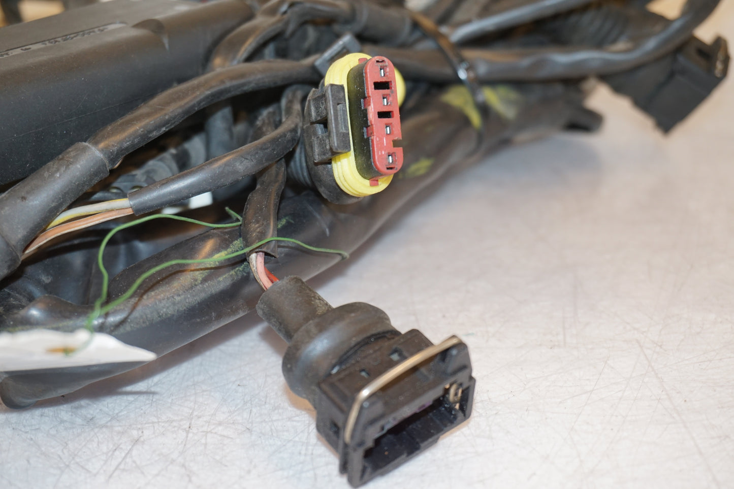 Extrabild1 på Kabelstam från en Ducati 748 -2002 motorcykel.