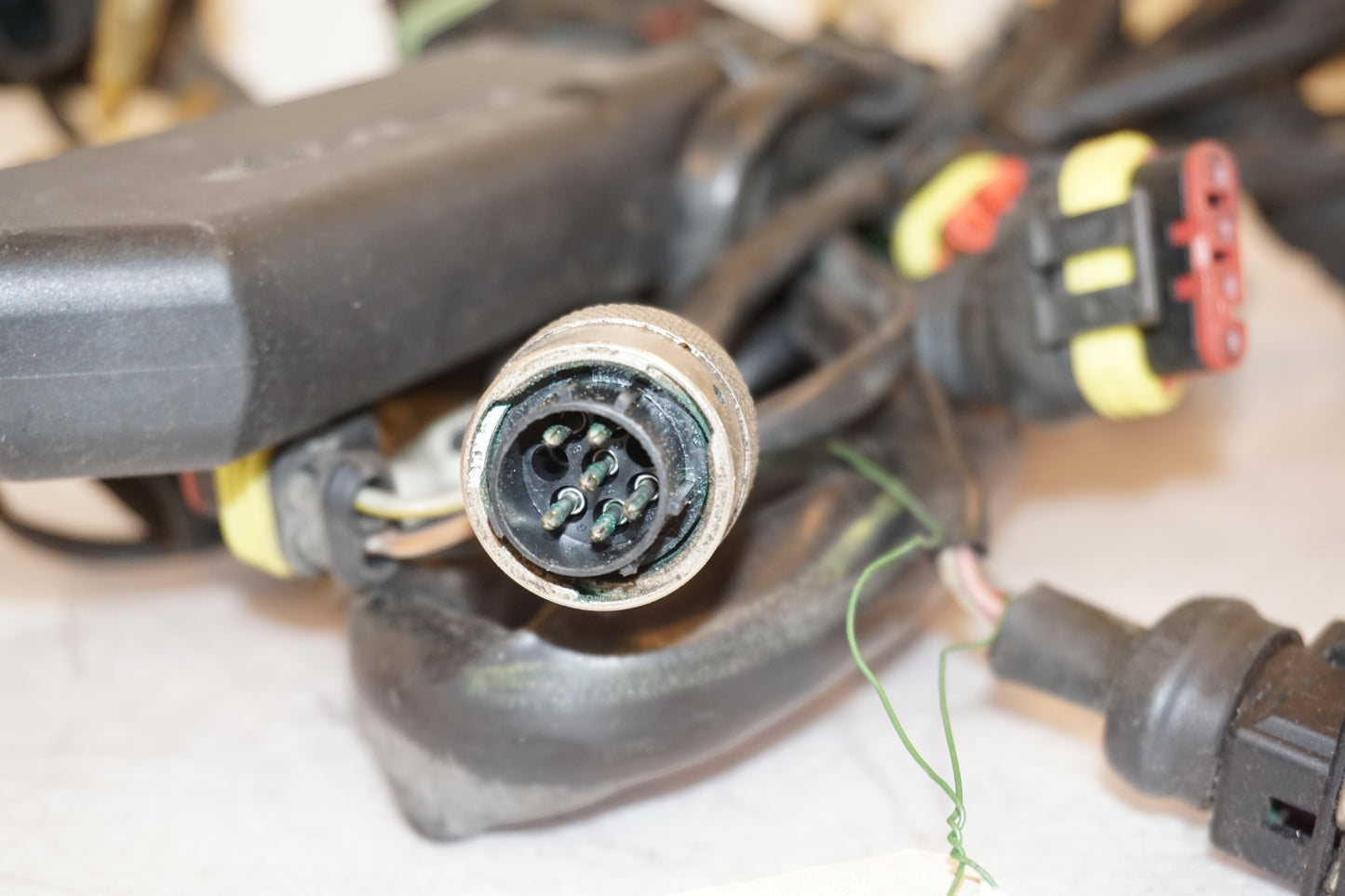 Extrabild2 på Kabelstam från en Ducati 748 -2002 motorcykel.