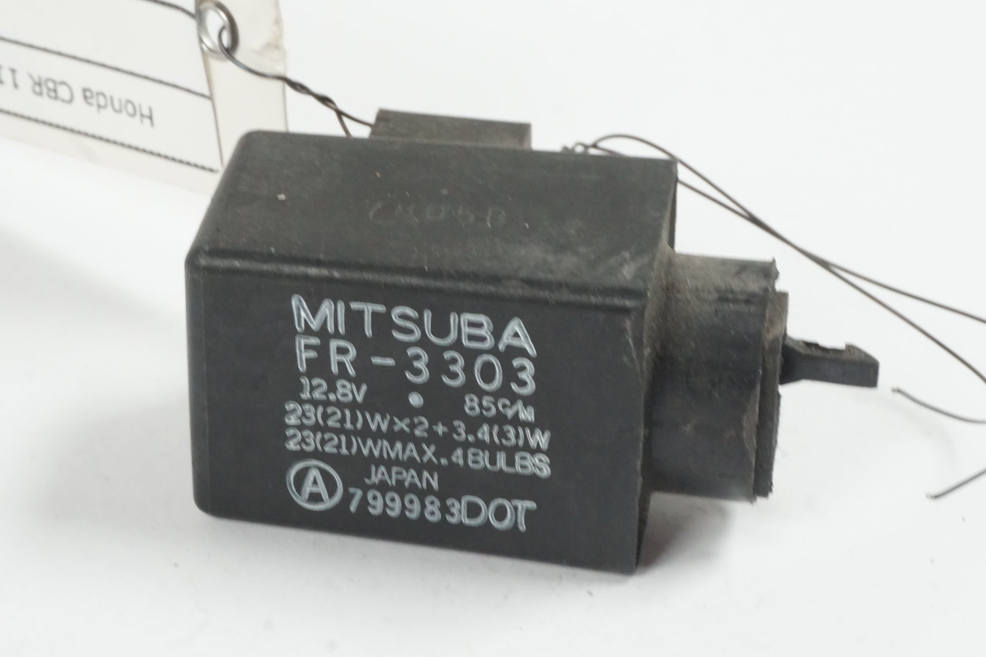 Framsidan på Blinkersrelä från en Honda CBR 1100 XX -1998 motorcykel.