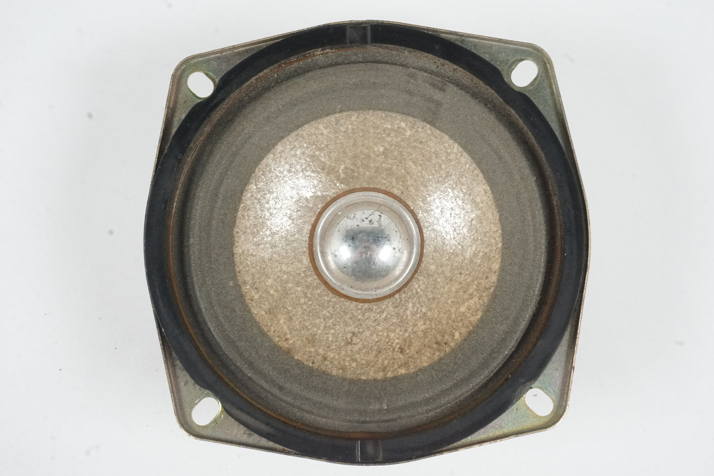 Framsidan på Högtalare från en Honda GL 1500 -1998 motorcykel.