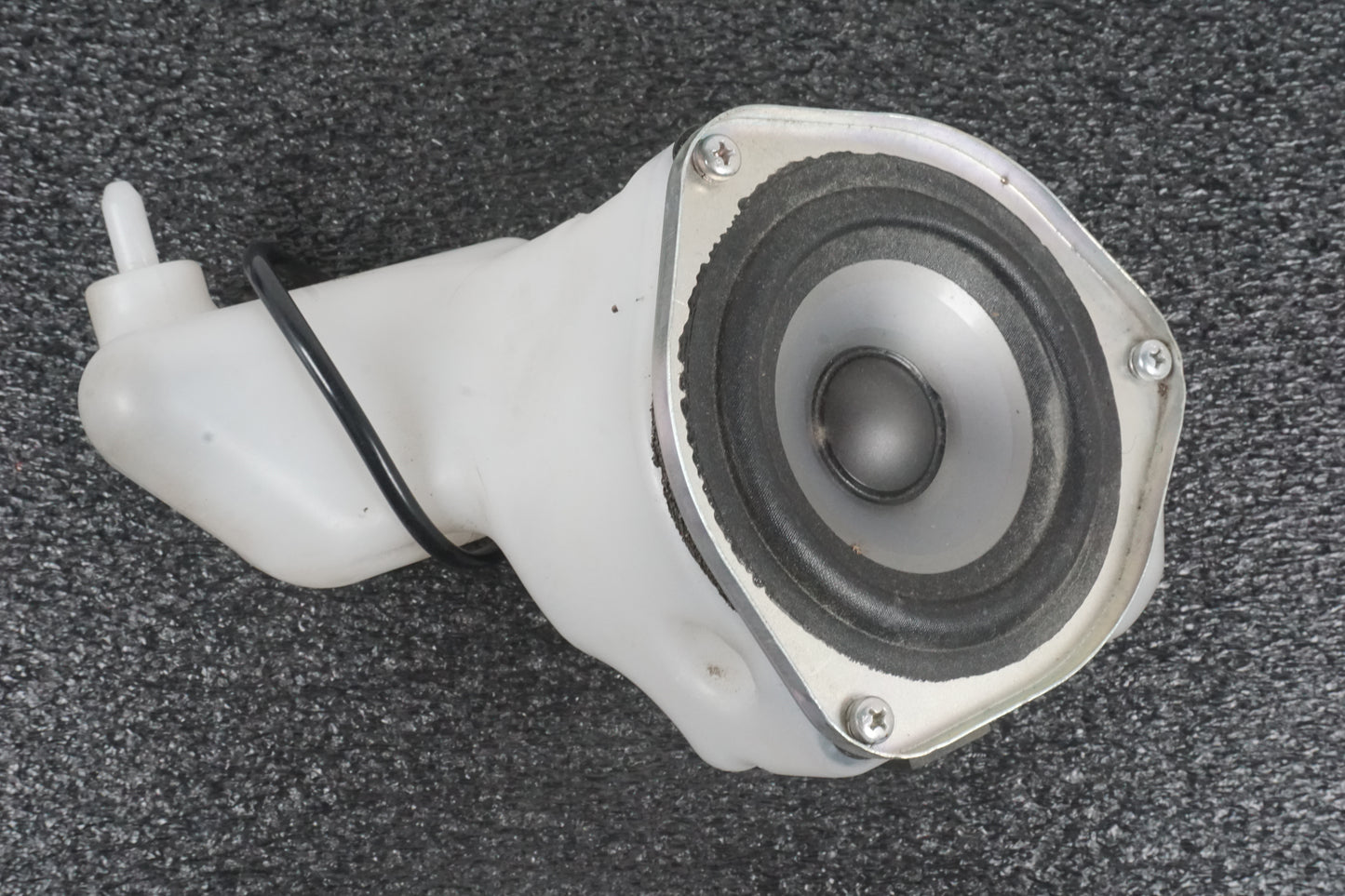 Framsidan på Högtalare från en Honda CTX 1300 -2014 motorcykel.