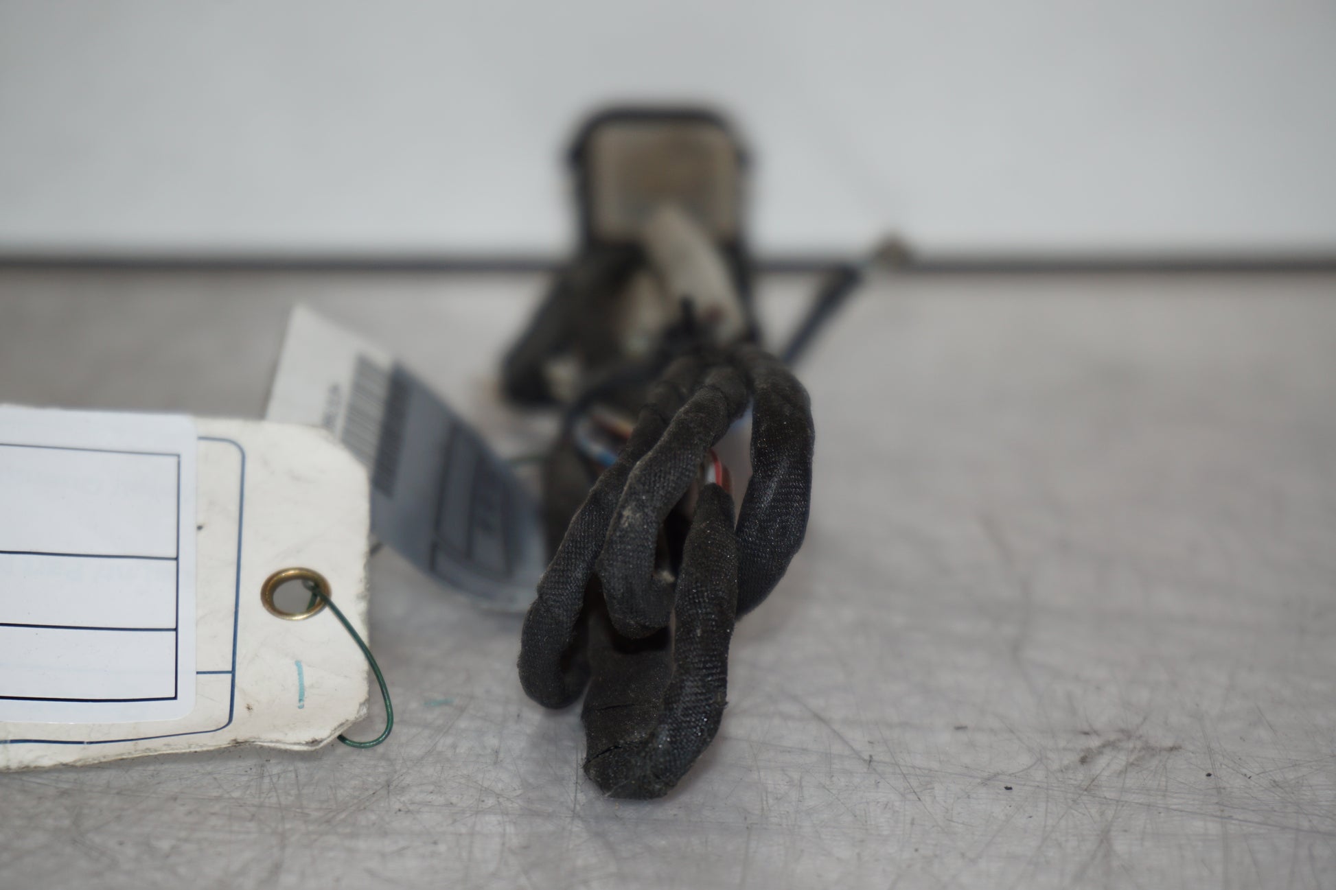 Snett uppifrån på Kablage från en BMW K 1200 S -2007 motorcykel.